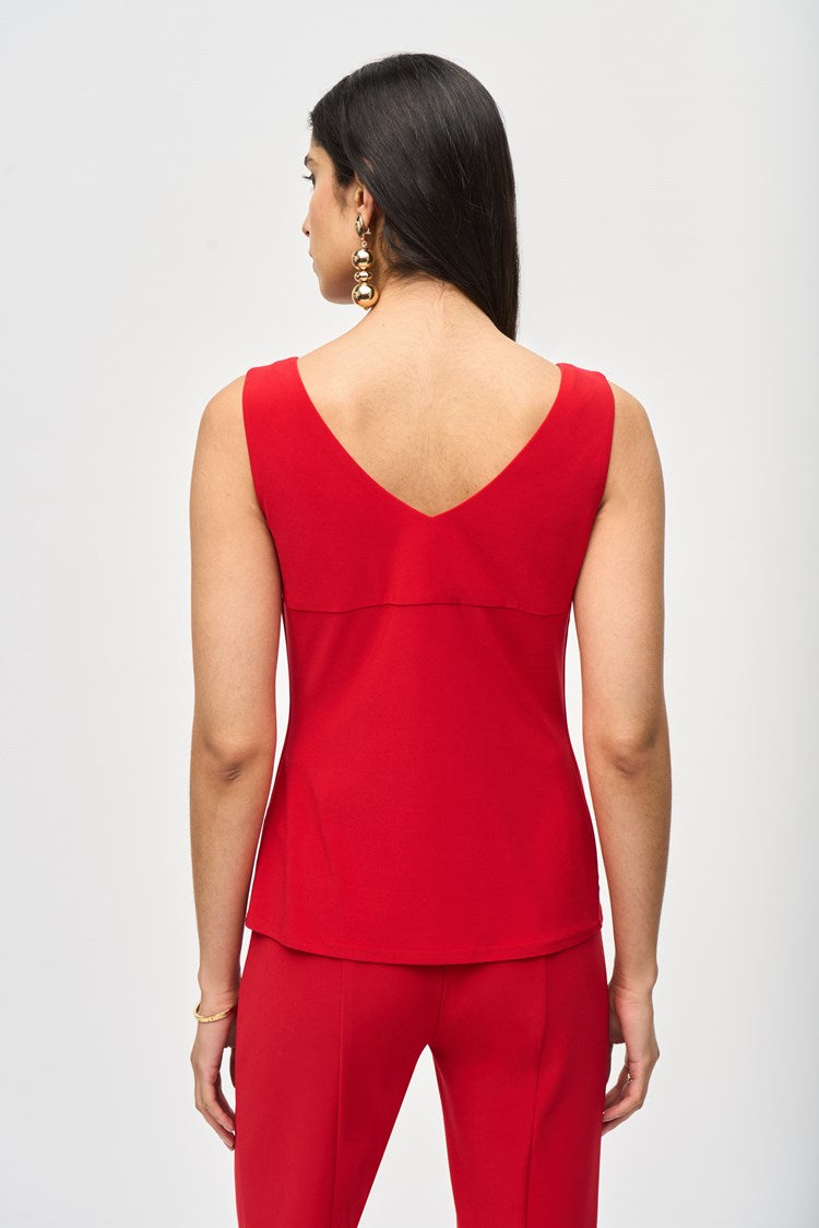 CLASSIC V-NECK TANK
