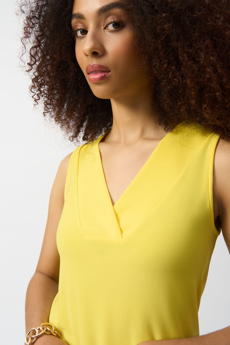 SILKY KNIT SLEEVELESS TOP
