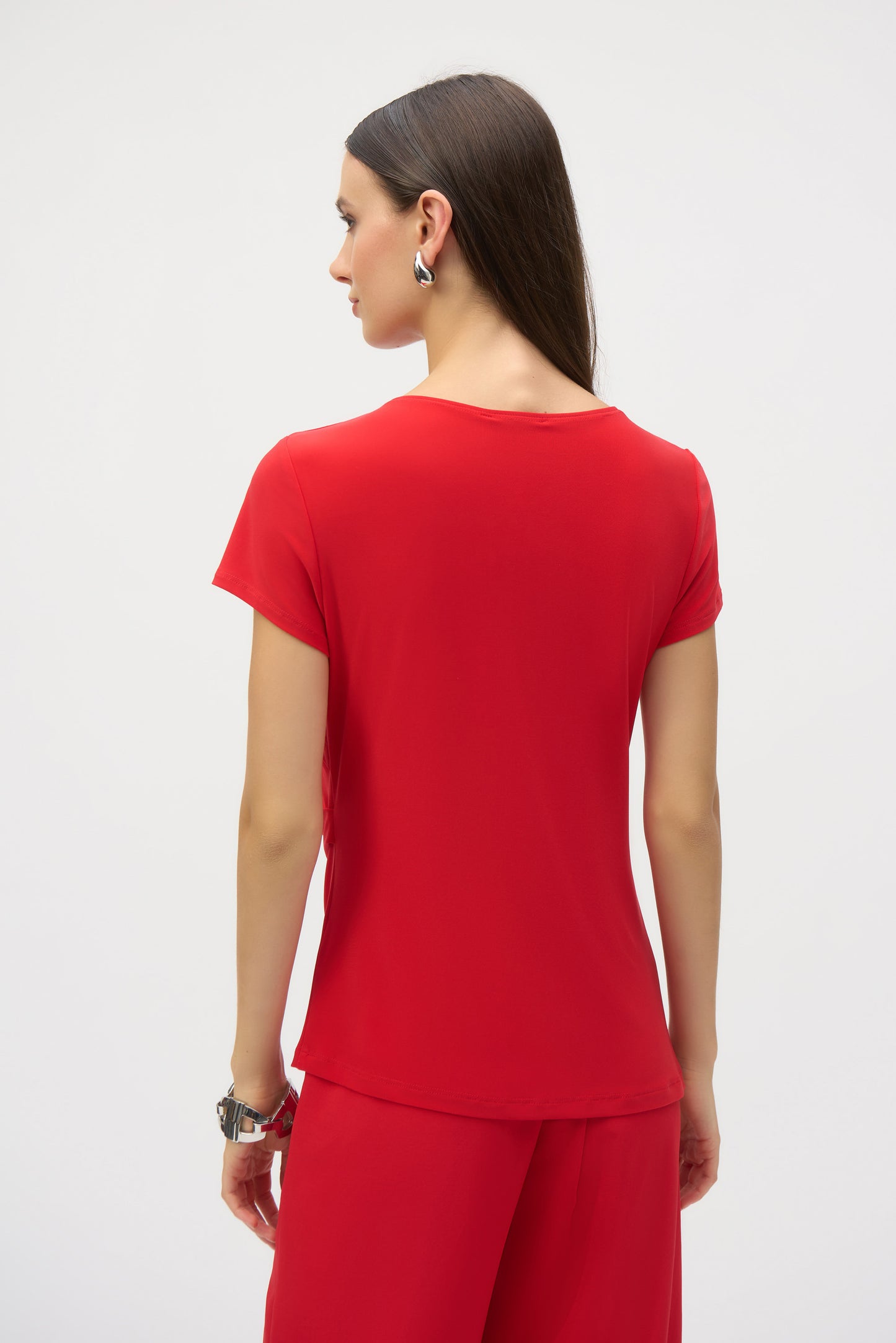 SHORT SLEEVE SILKY TOP
