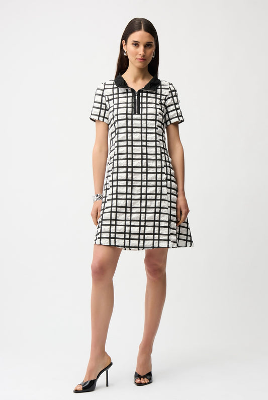 SHORT SLEEVE PUCKERED DRESS