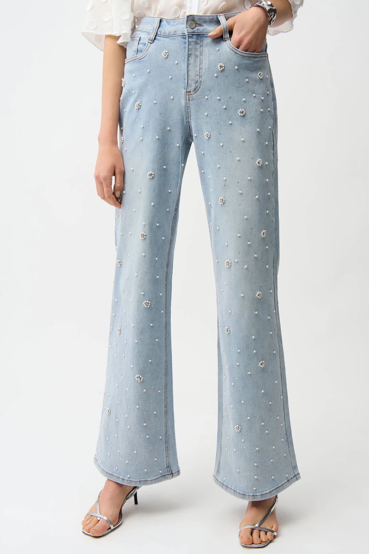 WIDE LEG JEANS WITH PEARLS AND RHINESTONES