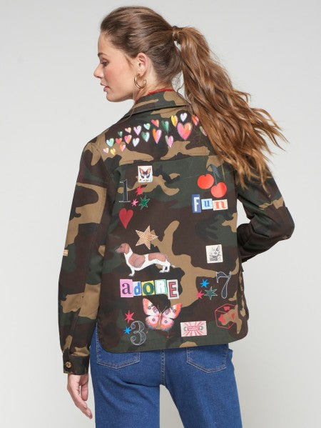CAMOUFLAGE JACKET WITH SCREEN-PRINTS
